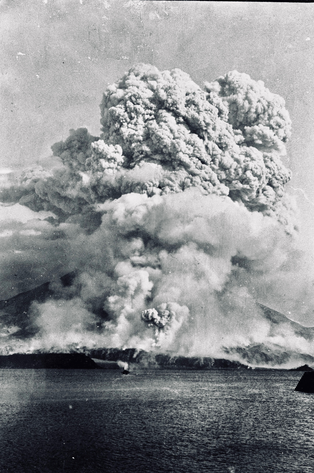 Sakurajima spewing ash 5 km high during the Taisho eruption of 1914